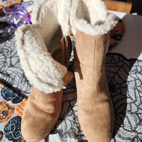 NEW Nine West Wedge Ankle boots, sherpa lined, Sz 8.5 - Picture 8 of 10